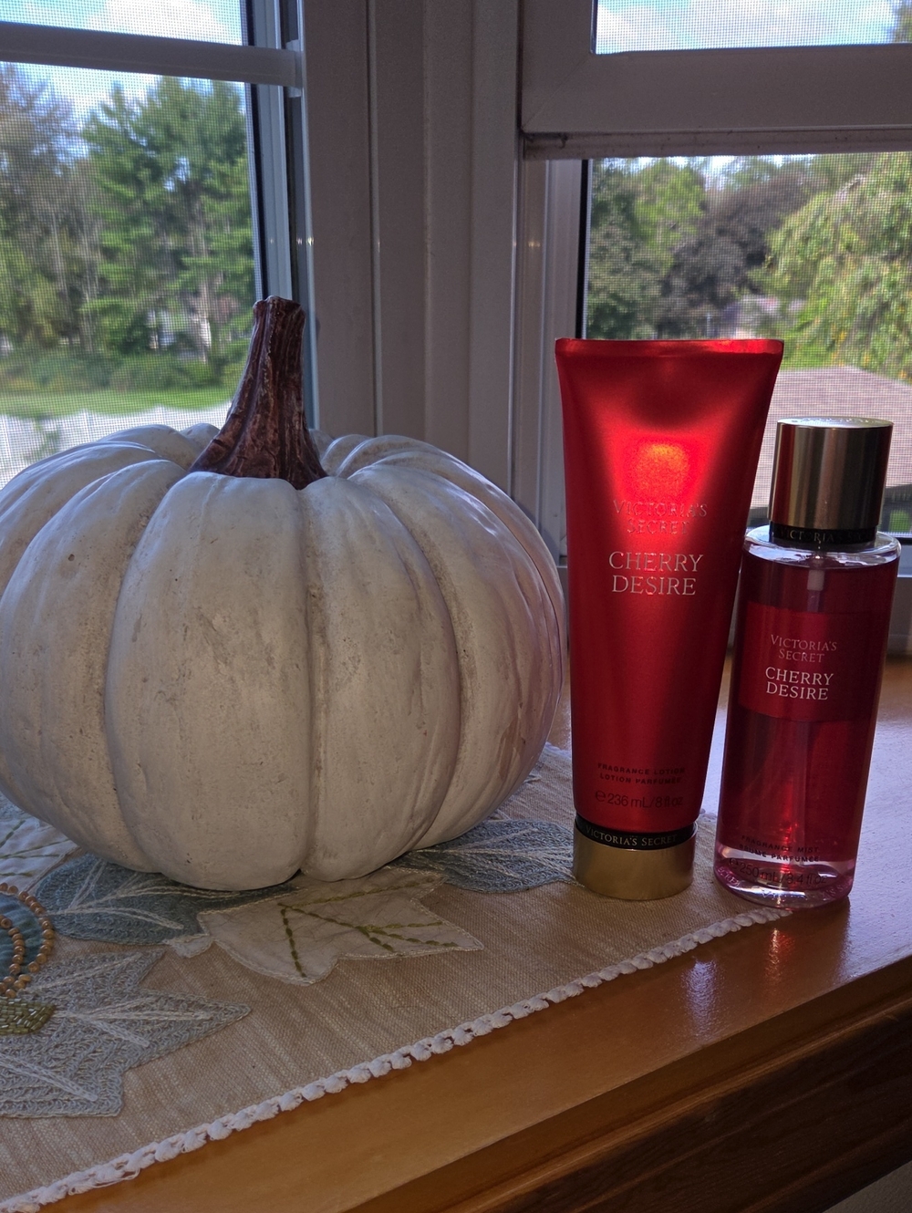 Victoria's Secret Cherry Desire Lotion & Mist - Red